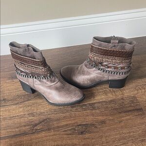 Carlos by Carlos Santana Taupe and Brown Ankle Boots